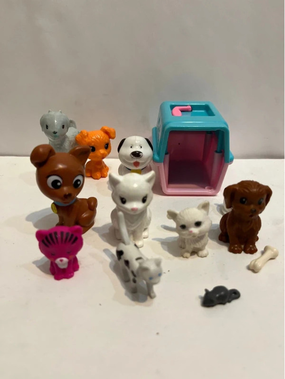 Mini animals play dog cat figures lot set bundle